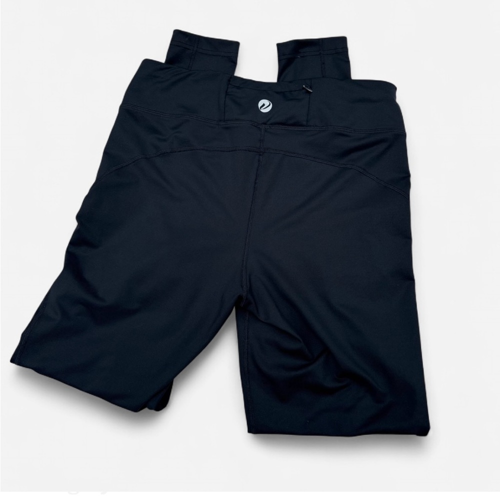 Levelwear Verve Black Leggings with Back zip pocket. Size Medium